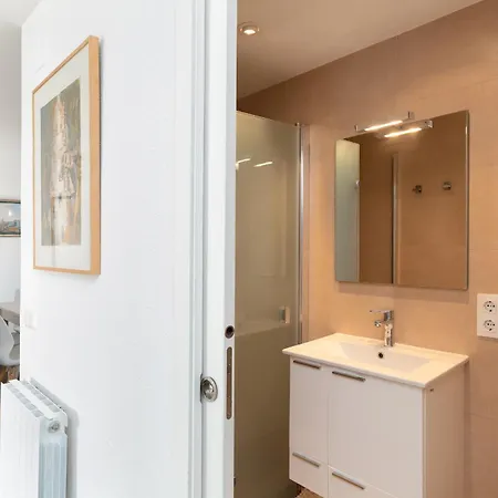 Hauzify I Superbeach Apartamento